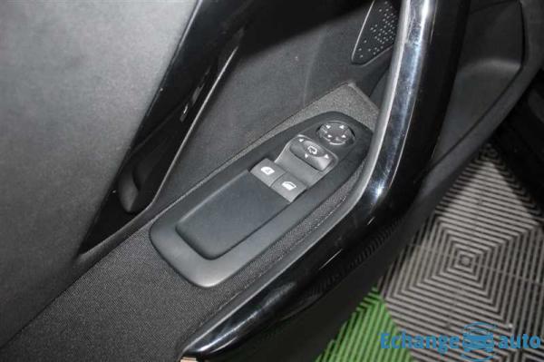 Peugeot 208 1.5 BlueHDi 100ch S&S BVM5 Signature