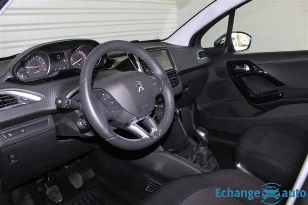 Peugeot 208 1.5 BlueHDi 100ch S&S BVM5 Signature