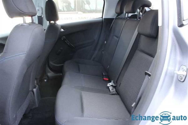 Peugeot 208 1.2 PureTech 82ch S&S BVM5 Signature