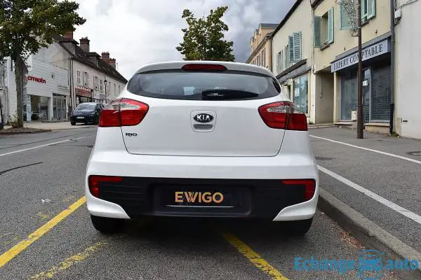 Kia Rio III (2) 1.2 84 MOTION 3P