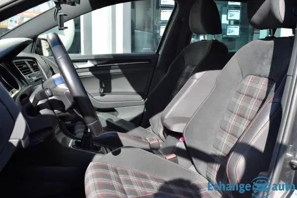 Volkswagen Golf 2.0 TSI 230 BLUEMOTION TECHNOLOGY GTI PERFORMANCE 5P