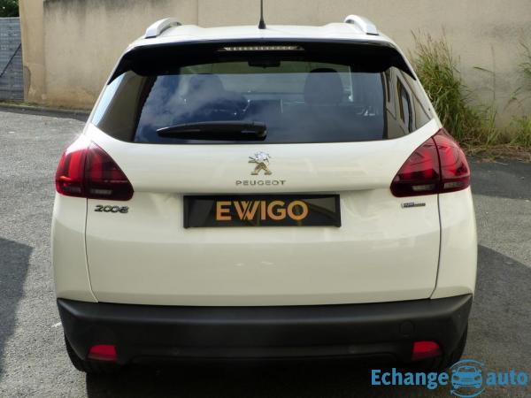 Peugeot 2008 1.2 PURETECH 82 STYLE + GPS