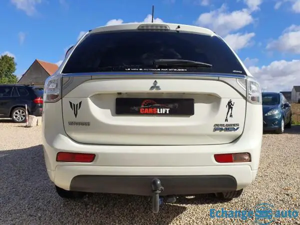 Mitsubishi Outlander PHEV 2.0 200 4WD