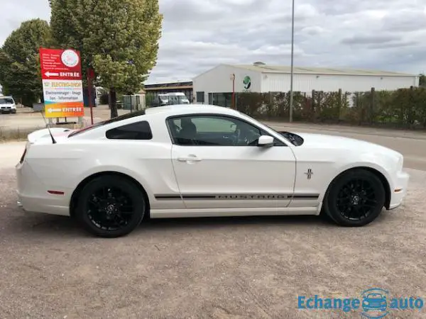 Ford Mustang 3.7 V6 313 CH PONY PREMIUM - GARANTIE 6 MOIS