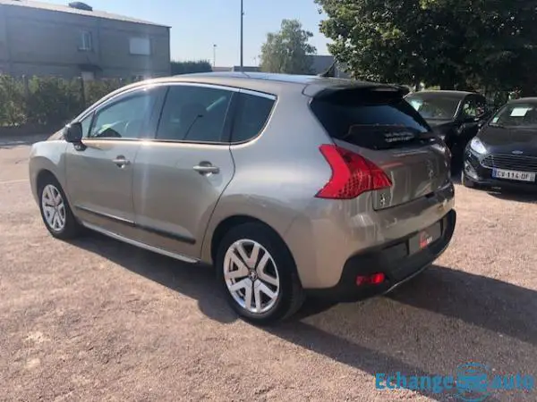 Peugeot 3008 2.0 HDI 163 CH - 37 ELECTRIQUE HYBRID 4 ALLURE GARANTIE 18 MOIS