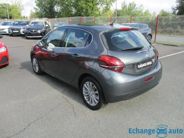 Peugeot 208 1.6 BlueHDi 120ch S&S BVM6 Feline