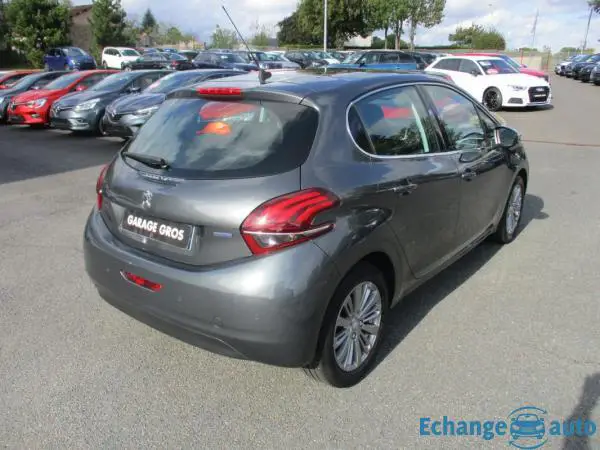 Peugeot 208 1.6 BlueHDi 120ch S&S BVM6 Feline