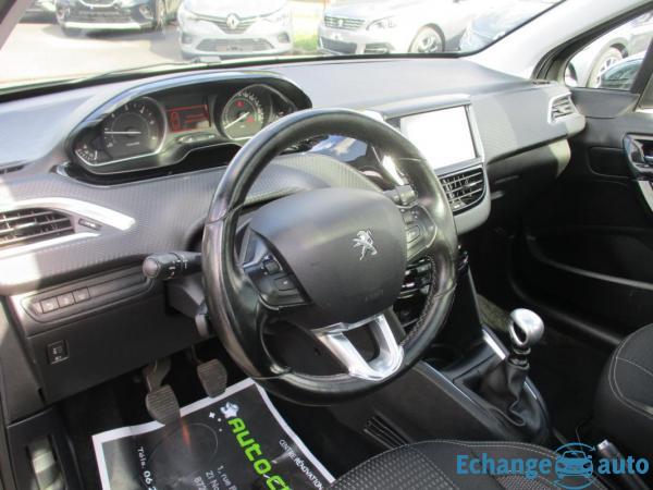 Peugeot 208 1.6 BlueHDi 120ch S&S BVM6 Feline