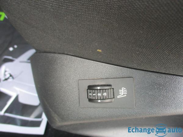 Peugeot 208 1.6 BlueHDi 120ch S&S BVM6 Feline