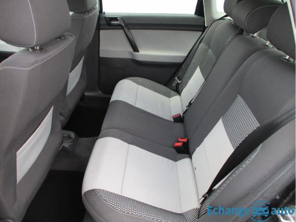 VOLKSWAGEN POLO 1.4 16S 80 Cross
