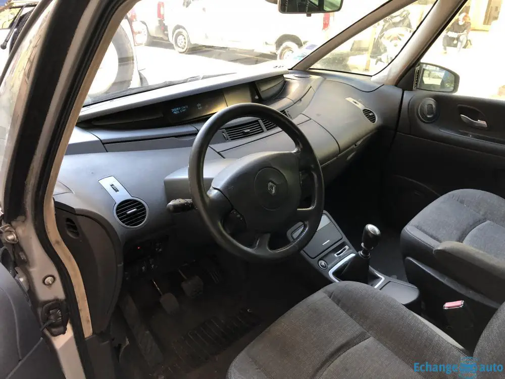 RENAULT Espace IV Phase 2  2.0 dCi 150cv