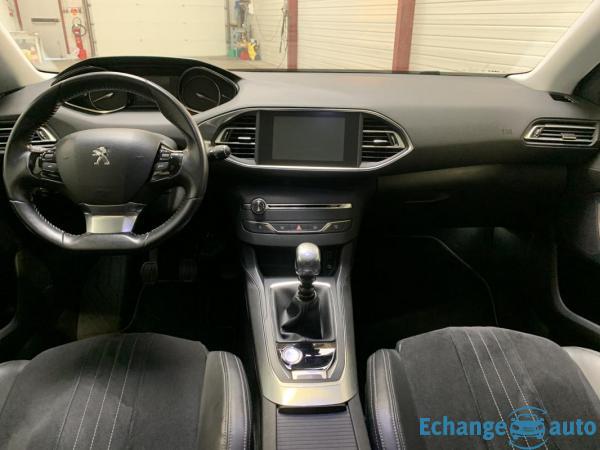 Peugeot 308 1.6 Turbo Feline 155 ch