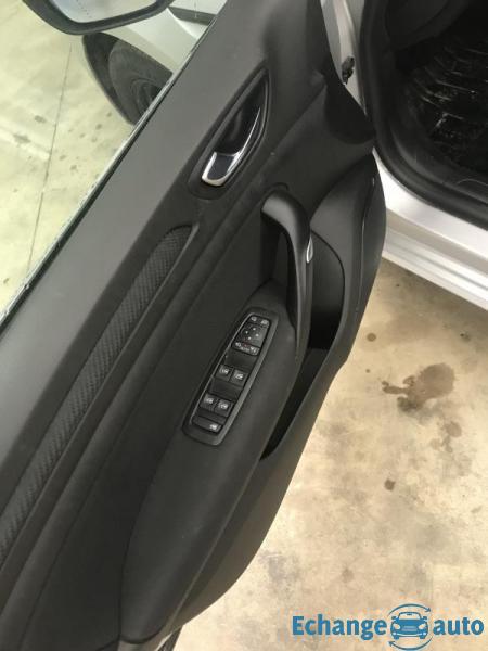 Renault Mégane IV Berline BLUE DCI 115 AIR REVERSIBLE