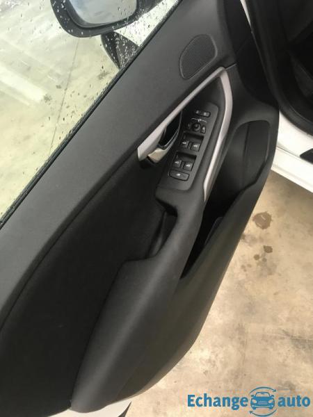 Volvo V40 BUSINESS D2 120 Geartronic 6 Momentum