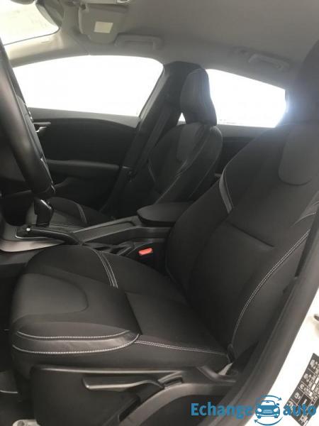 Volvo V40 BUSINESS D2 120 Geartronic 6 Momentum