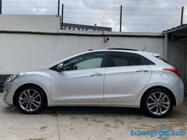 Hyundai i30 1.6 CRDi 110 Blue Drive UEFA EURO 2016 Plus