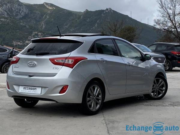 Hyundai i30 1.6 CRDi 110 Blue Drive UEFA EURO 2016 Plus