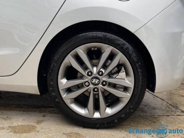 Hyundai i30 1.6 CRDi 110 Blue Drive UEFA EURO 2016 Plus