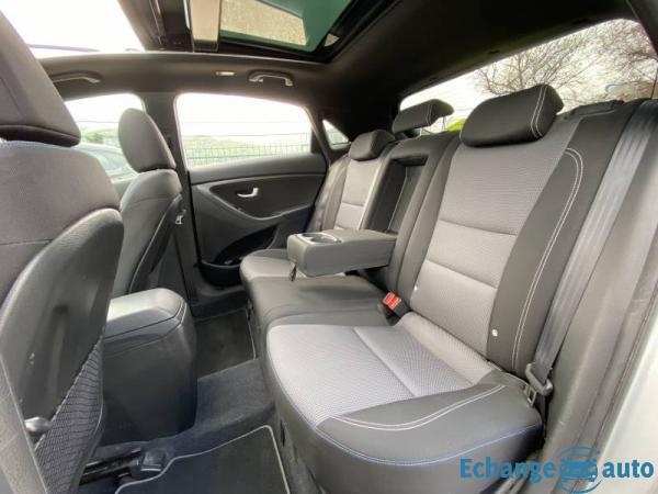 Hyundai i30 1.6 CRDi 110 Blue Drive UEFA EURO 2016 Plus