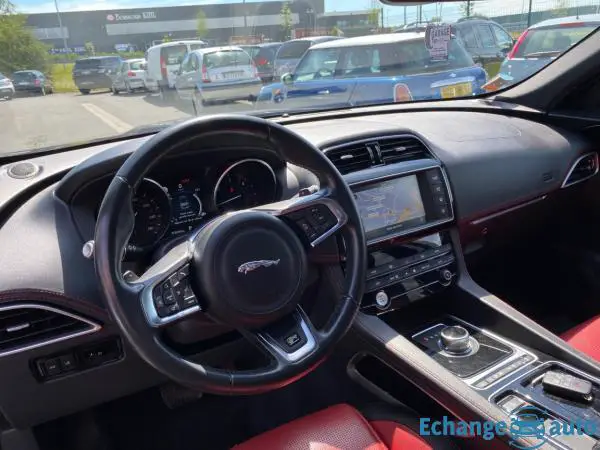 JAGUAR F-PACE 2.0 D - 180 ch  AWD BVA8 R-Sport