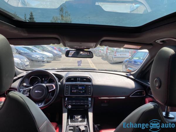 JAGUAR F-PACE 2.0 D - 180 ch  AWD BVA8 R-Sport