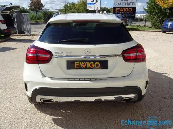Mercedes Classe GLA 200 156 CH FASCINATION EDITION WHITE ART TOIT OUVRANT GPS 7G-DCT