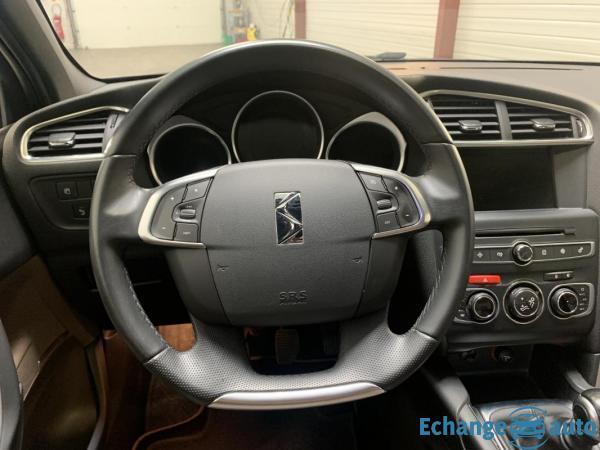 Citroën DS4 1.6 Blue-HDi So Chic 120 ch