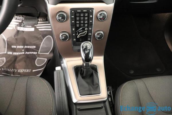 Volvo V40 Cross Country T3 152 ch Geartronic 6