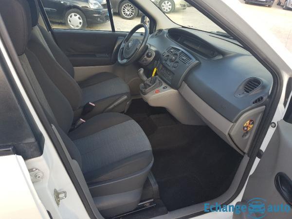 RENAULT GRAND SCENIC II Grand Scenic 1.5 dCi 100 Pack Authentique