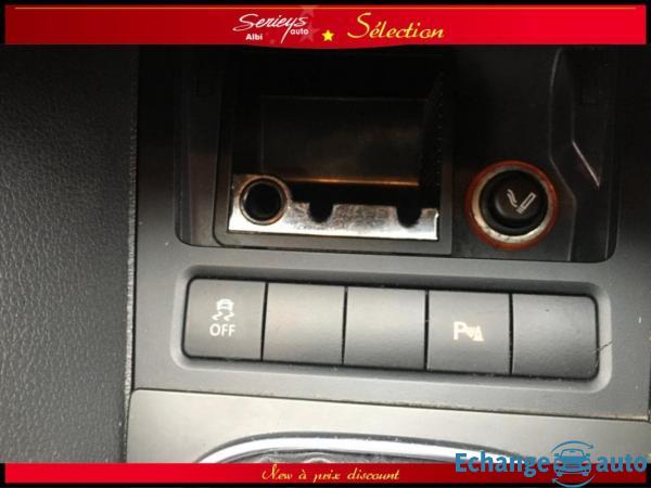 Volkswagen Golf Confortline 2.0 TDI 140 JA16