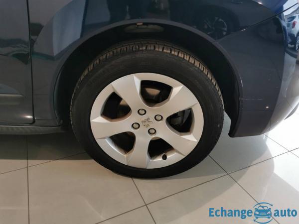 Peugeot 3008 1.6 HDI FAP PREMIUM