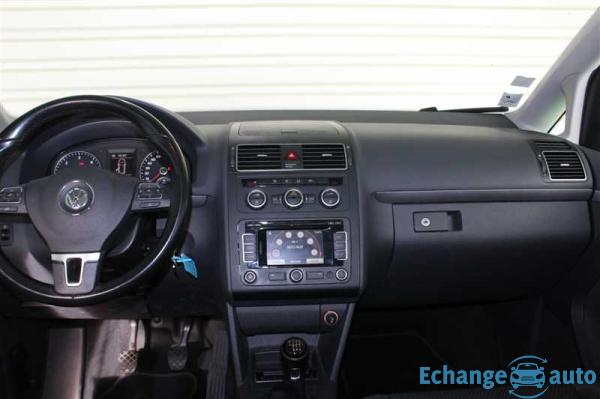 Volkswagen Touran 2.0 TDI 140 BMT BVM6 Confortline