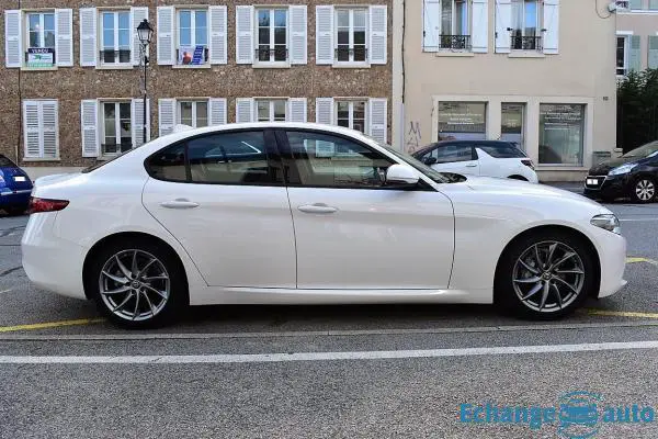 Alfa Romeo Giulia II 2.2 150 SUPER AT8