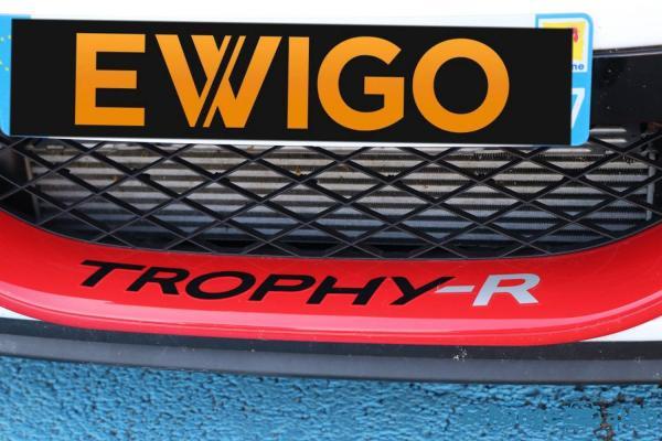 Renault Mégane Coupé 3 RS TROPHY R 275 CH 250 Exemplaires (N°48)