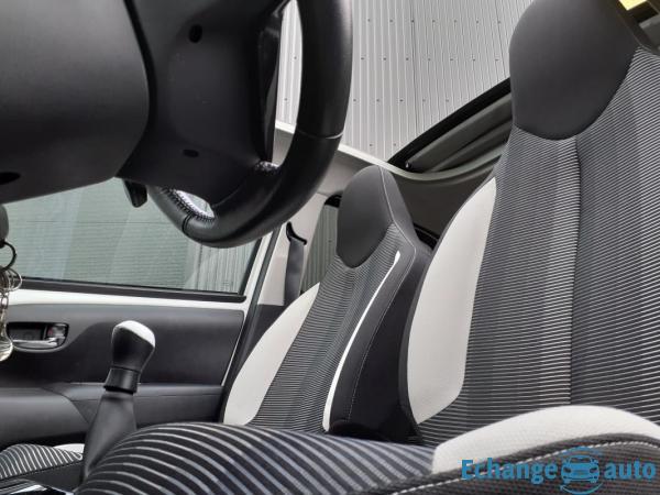 Peugeot 108 1.2 VTI 82 CH ALLURE - GARANTIE 6 MOIS