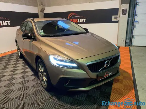 Volvo V40 D3 CROSS COUNTRY 2.0 TDI 150CH