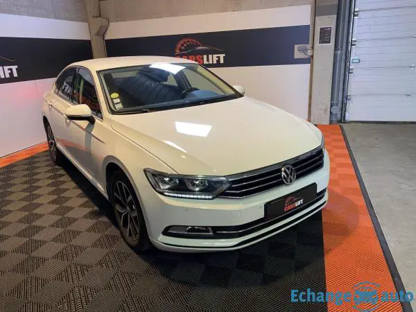 Volkswagen Passat VIII CONFORTLINE CONNECT 2.0 TDI BLUEMOTION 150CH