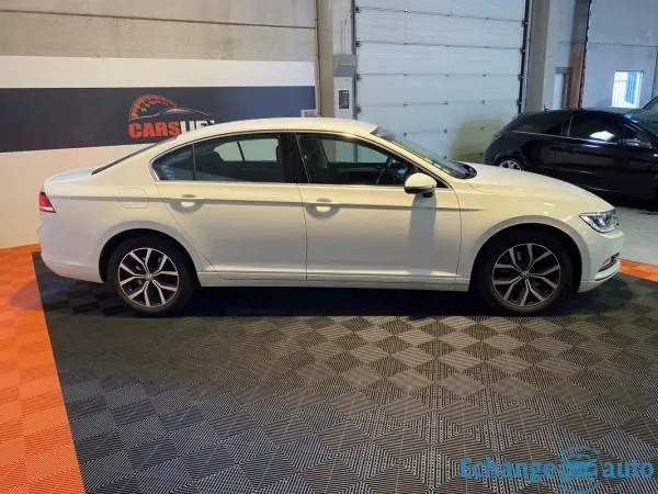 Volkswagen Passat VIII CONFORTLINE CONNECT 2.0 TDI BLUEMOTION 150CH