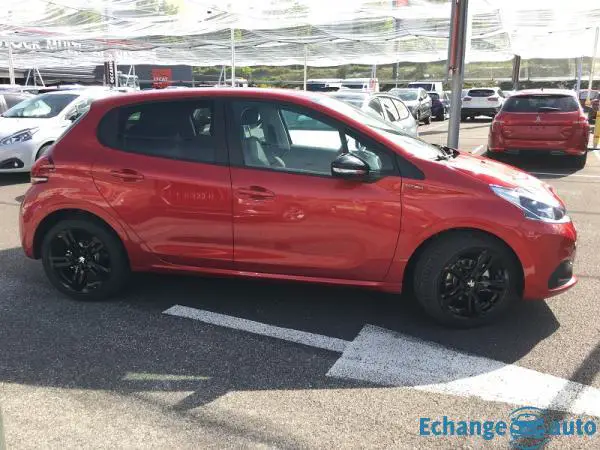 Peugeot 208 1.2 PURETECH 110CH E6.C GT LINE S&S EAT6 5P