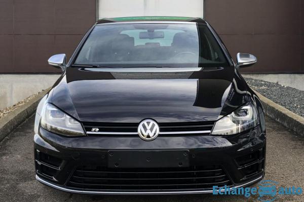 Volkswagen Golf 7 R 2.0 TSI 300 DSG6 4MOTION