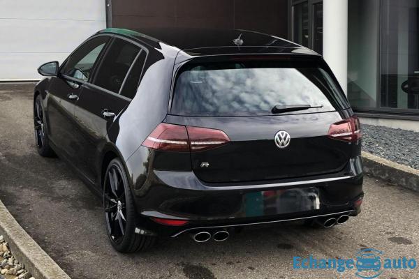 Volkswagen Golf 7 R 2.0 TSI 300 DSG6 4MOTION