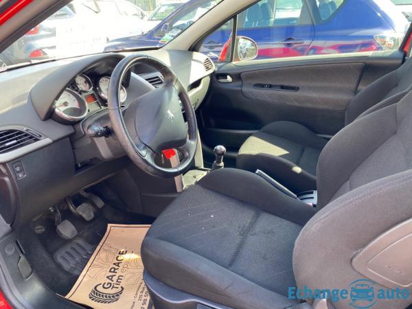 PEUGEOT 207 1.6e 16v 110ch Sport