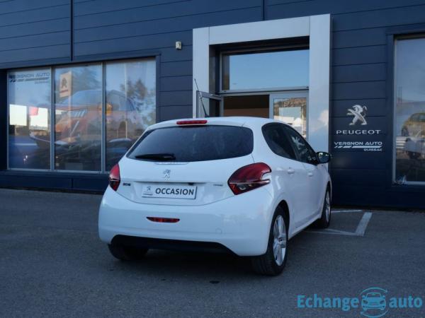 Peugeot 208 Puretech 82 STYLE