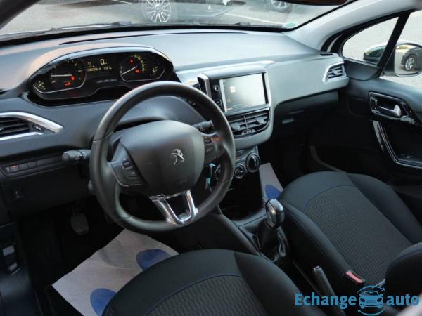 Peugeot 208 Puretech 82 STYLE