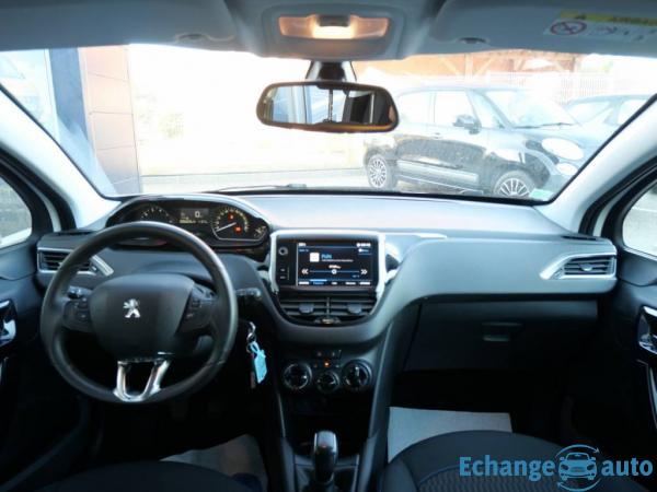 Peugeot 208 Puretech 82 STYLE