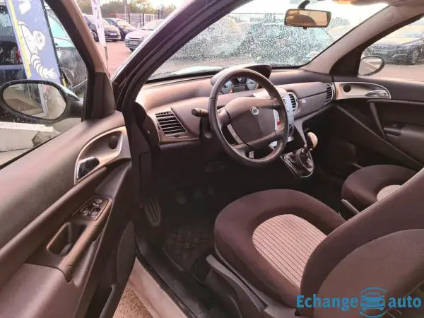 Lancia Ypsilon 1.2 60 CV ORO