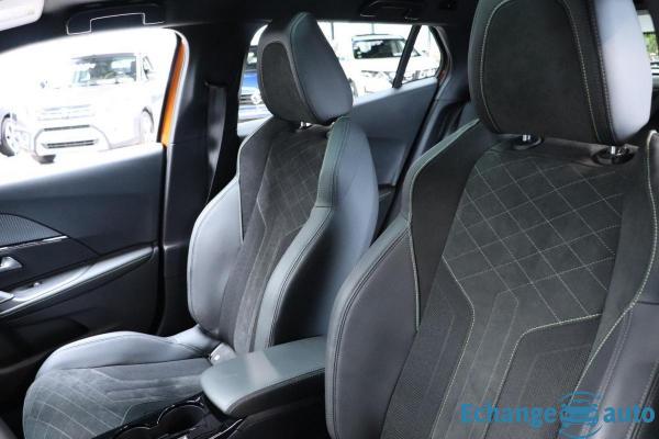 Peugeot 2008 PureTech 155 S&S EAT8 GT
