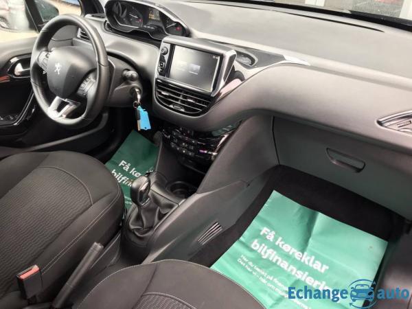 Peugeot 208 1.6 BlueHDi 100 Active