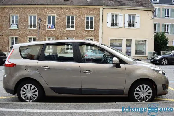 Renault Scénic III 1.5 DCI 105 EXPRESSION 7 PLACES