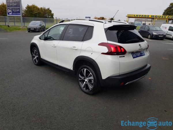Peugeot 2008 BlueHDi 100 Allure